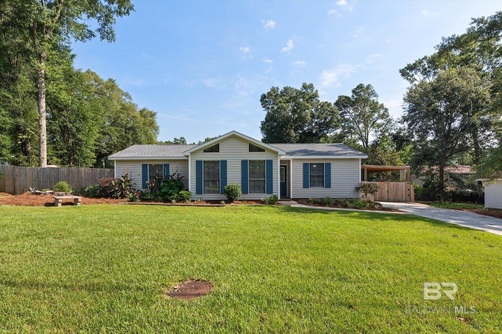 123 Richmond Rd, Daphne, AL 36526 - ranch-style home featuring driveway