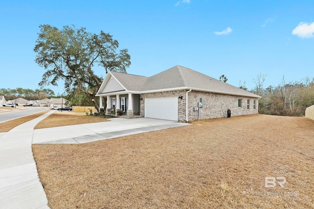 view of front facade with a garage