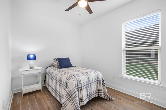 bedroom featuring ceiling fan