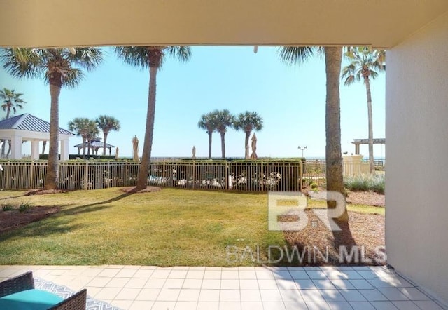 527C Beach Club Trl Unit C-0104, Gulf Shores, AL 36542 - fenced backyard featuring a patio