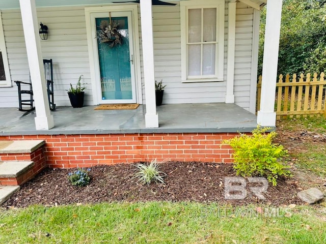 property entrance with a porch