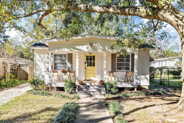 54 S Bishop Ln, Mobile, AL 36608 - view of front of property with a porch
