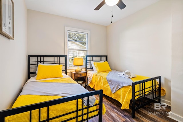 54 S Bishop Ln, Mobile, AL 36608 - bedroom featuring wood finished floors, baseboards, and a ceiling fan