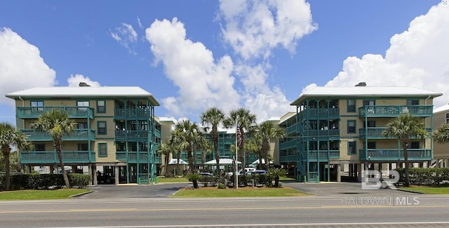 view of building exterior