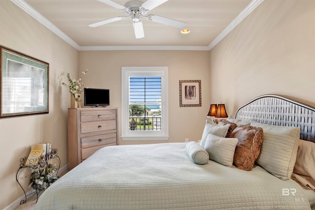 bedroom with crown molding and ceiling fan