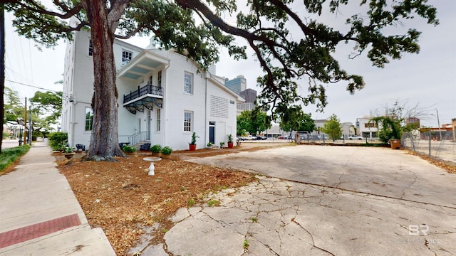 view of property exterior