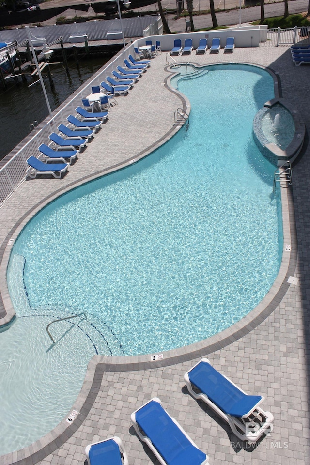 view of swimming pool