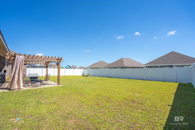 view of yard featuring a pergola