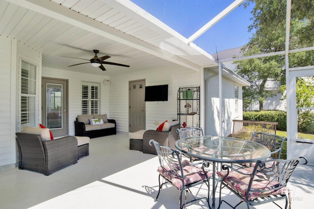 view of patio featuring an outdoor hangout area and ceiling fan