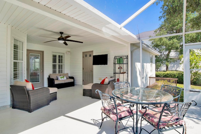 view of patio featuring outdoor lounge area and ceiling fan