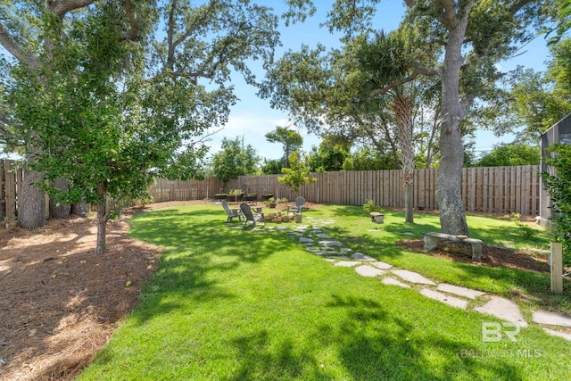 4001 Landfall Dr, Pensacola, FL 32507 - view of yard with a fenced backyard