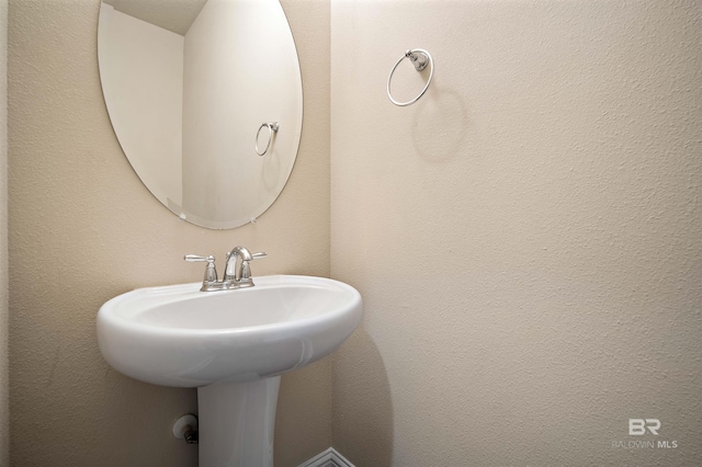 bathroom with sink