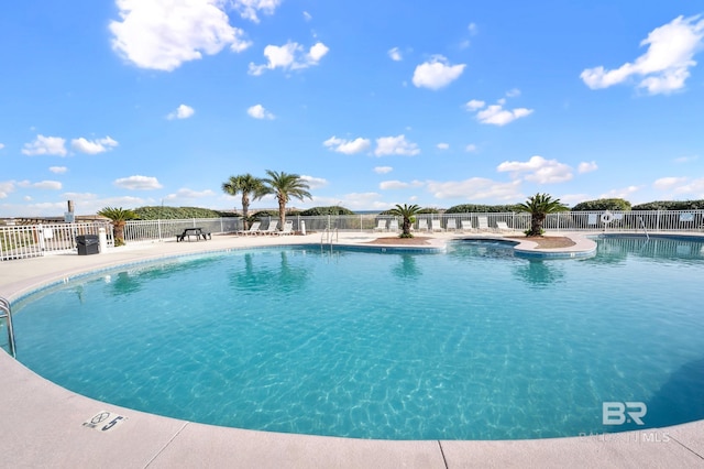 view of swimming pool