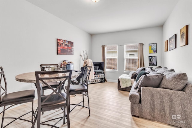 3905 Mercury Cir, Gulf Shores, AL 36542 - dining area featuring light wood-style floors and baseboards