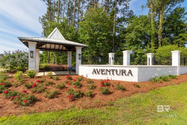3905 Mercury Cir, Gulf Shores, AL 36542 - community / neighborhood sign with fence