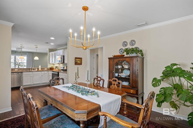 dining space featuring dark wood-style flooring, visible vents, crown molding, and an inviting chandelier