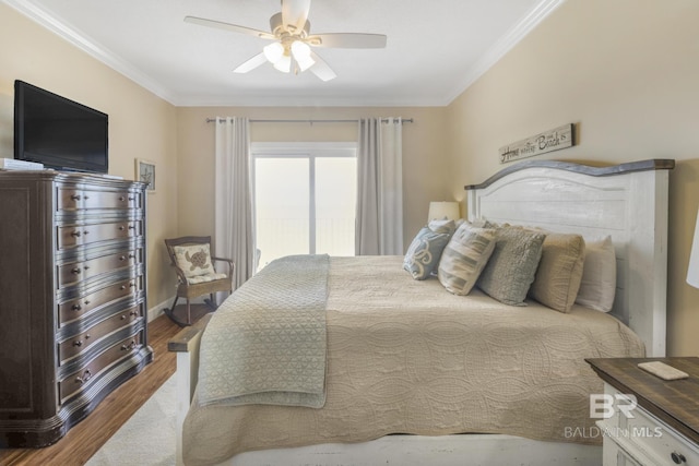 401 E Beach Blvd Unit 1704, Gulf Shores, AL 36542 - bedroom featuring wood finished floors, ornamental molding, and a ceiling fan