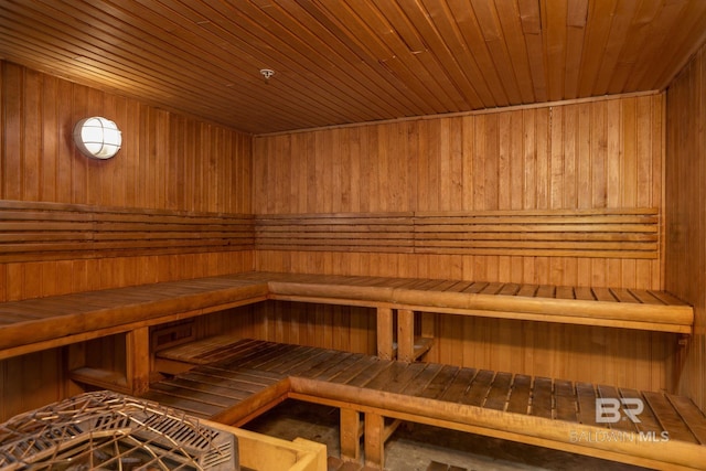 view of sauna / steam room