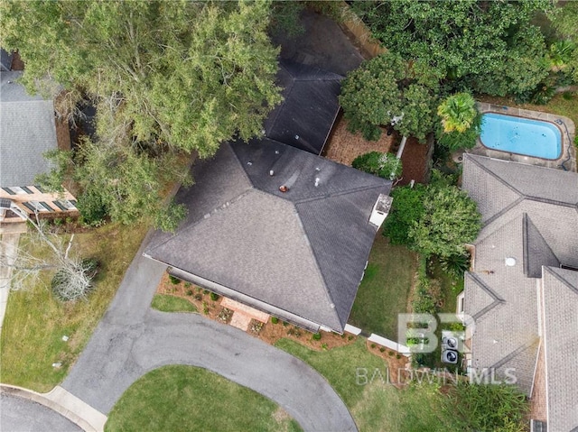 birds eye view of property