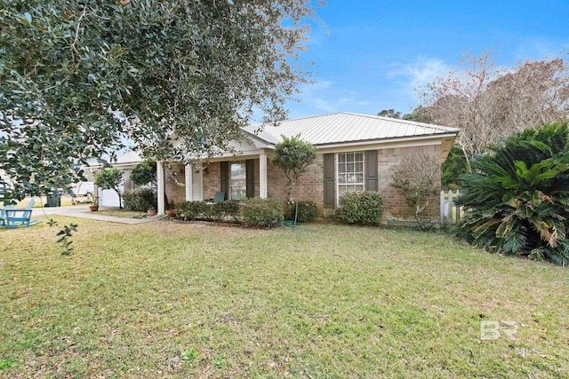 ranch-style house featuring a front lawn