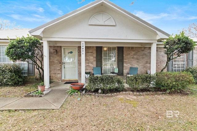 view of front facade with covered porch