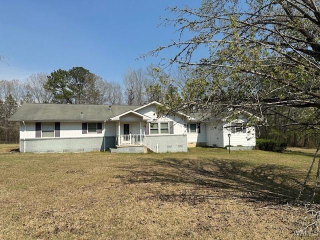 2417 Dvorak Cir, Linden, AL 36748 - view of front of home with crawl space and a front yard