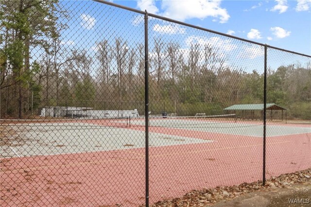 4713 Northwood Lake Dr E, Northport, AL 35473 - view of tennis court