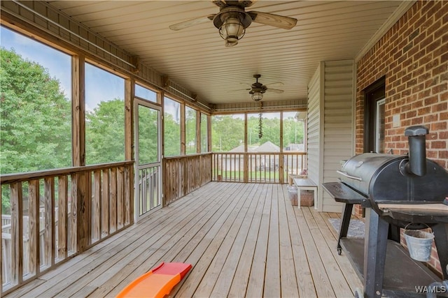 10821 Dogwood Cir, Vance, AL 35490 - full bath featuring crown molding and a whirlpool tub