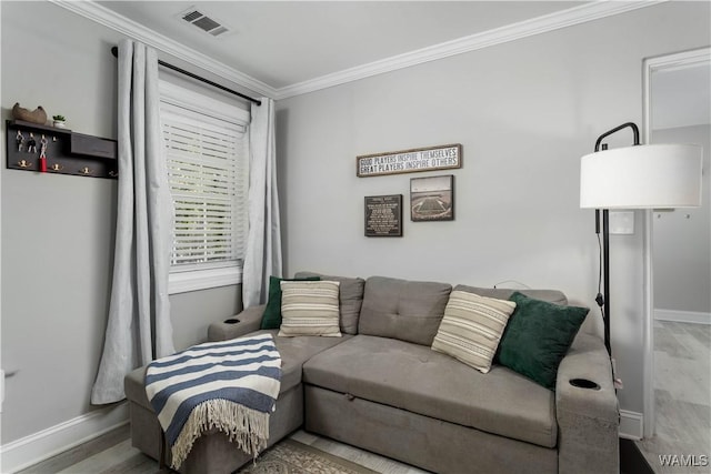 1402 9th St Unit 23, Tuscaloosa, AL 35401 - living room with baseboards, crown molding, and wood finished floors