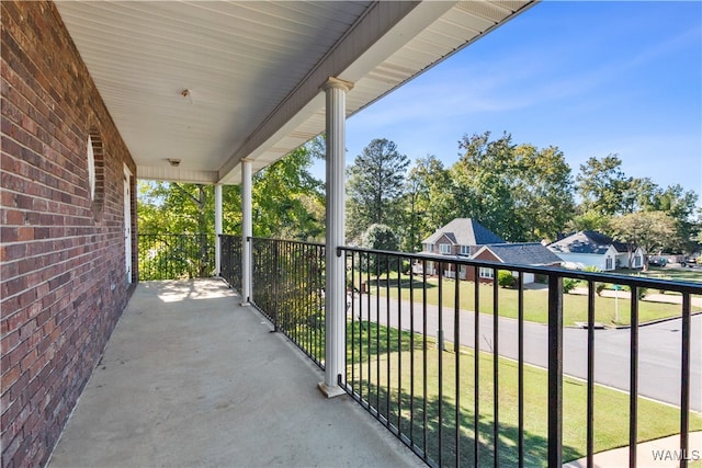 view of patio / terrace with covered porch