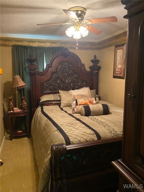 924 12th St SW, Fayette, AL 35555 - bedroom with light colored carpet, a textured ceiling, and ceiling fan
