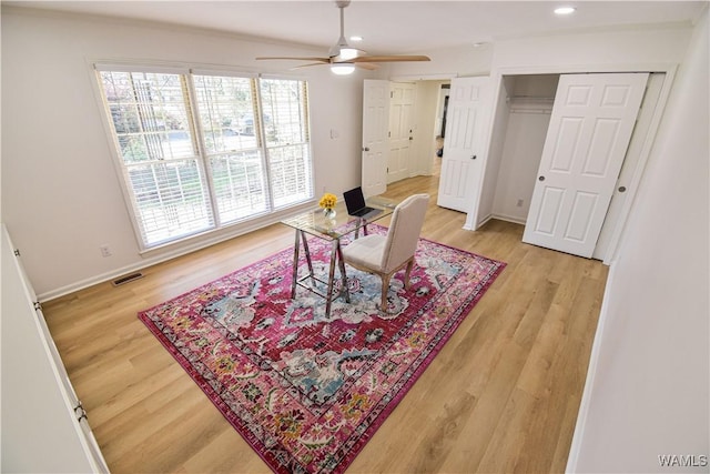 dining area with light wood-type flooring, visible vents, recessed lighting, baseboards, and ceiling fan