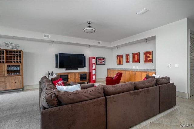 1018 Hackberry Ln Unit 404, Tuscaloosa, AL 35401 - living room with baseboards