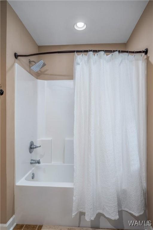 12280 Viewpoint Rd, Northport, AL 35475 - bathroom featuring shower / tub combo with curtain