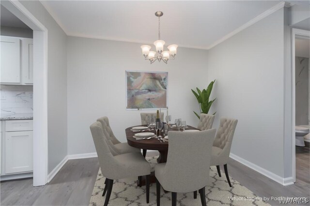 unfurnished room with dark hardwood / wood-style flooring, ceiling fan, and ornamental molding