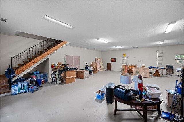 11147 Mountain Park Cir, Tuscaloosa, AL 35405 - view of garage