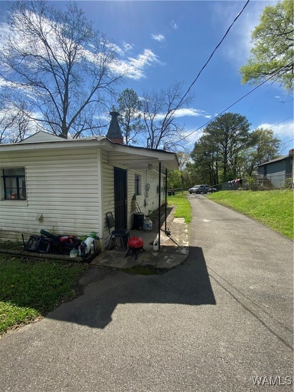 view of property exterior