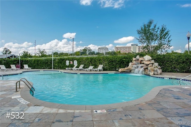 600 13th St E Unit 532, Tuscaloosa, AL 35401 - community pool with a patio area