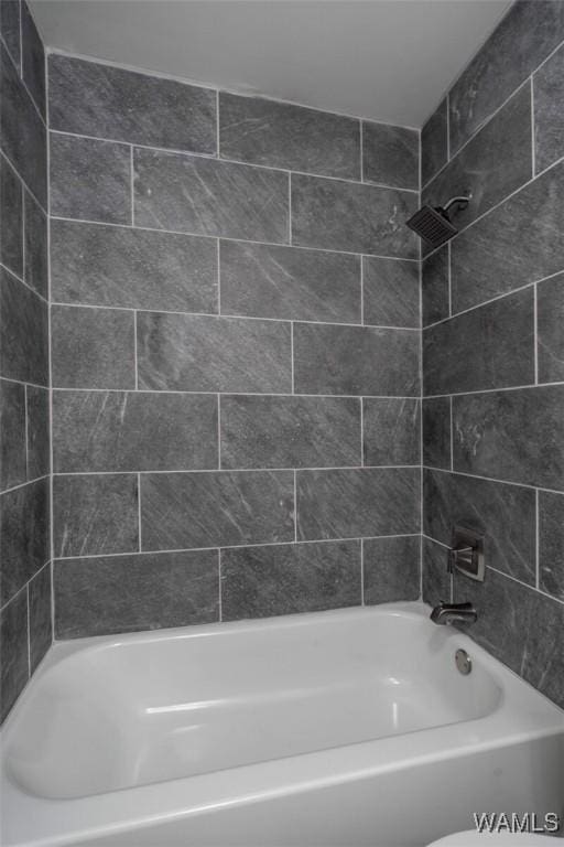 4205 Cloverdale Est, Northport, AL 35473 - full bath with shower / tub combination