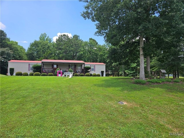 950 Pine Tree Rd, Centreville, AL 35042 - view of green lawn with covered porch