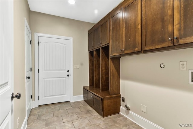 mudroom featuring recessed lighting, light tile patterned floors, and baseboards