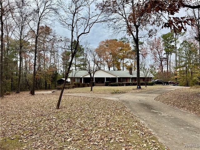 view of front facade