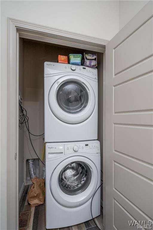702 Gene Stallings Ave, Tuscaloosa, AL 35401 - laundry room featuring laundry area and stacked washer / dryer
