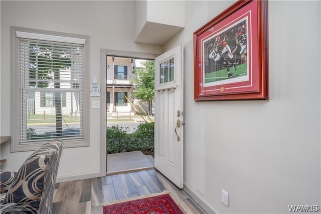 702 Gene Stallings Ave, Tuscaloosa, AL 35401 - foyer with baseboards and wood finished floors