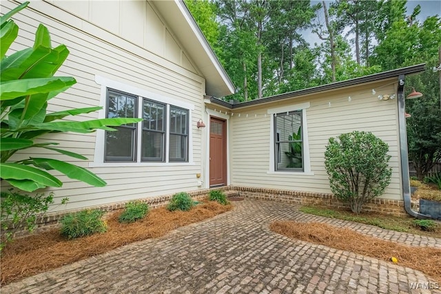 890 Founders St, Tuscaloosa, AL 35406 - view of exterior entry featuring a patio area