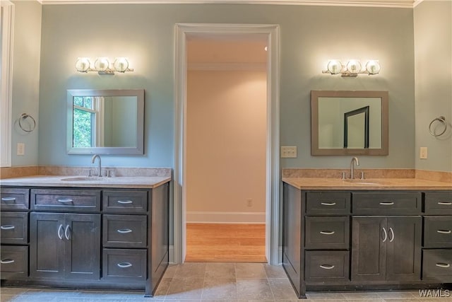 890 Founders St, Tuscaloosa, AL 35406 - bathroom featuring two vanities and crown molding