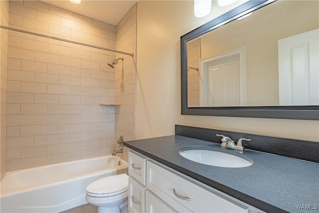 890 Founders St, Tuscaloosa, AL 35406 - bathroom featuring vanity and washtub / shower combination