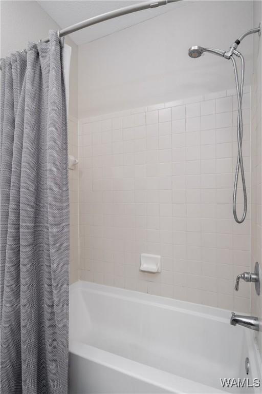 1901 5th Ave E Unit 2105, Tuscaloosa, AL 35401 - full bathroom with shower / bathtub combination with curtain