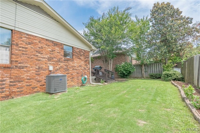 1603 Quail Run Dr, Tuscaloosa, AL 35406 - view of yard featuring central AC unit