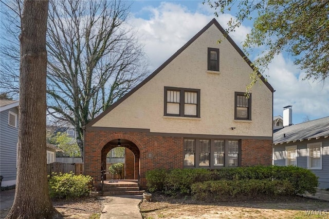 11 Audubon Pl, Tuscaloosa, AL 35401 - tudor home featuring brick siding and stucco siding